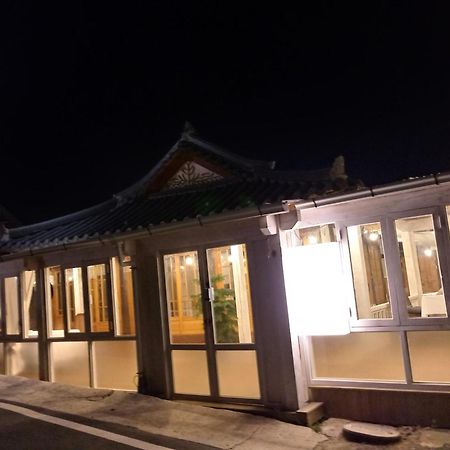 Hundred Years Hanok Mokpo Bagian luar foto